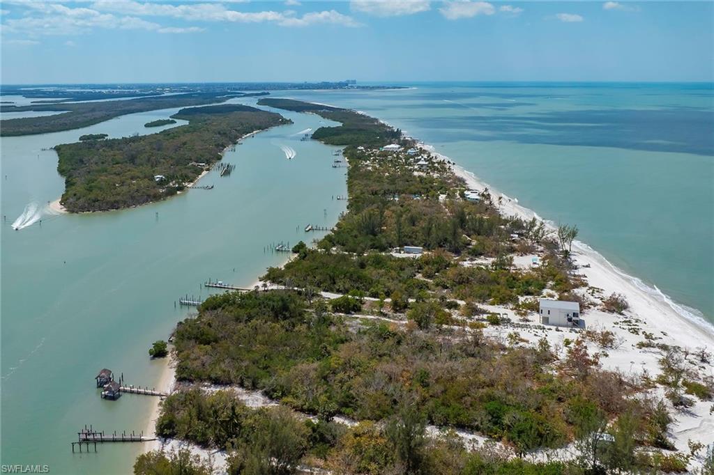 KEEWAYDIN ISLAND - Residential