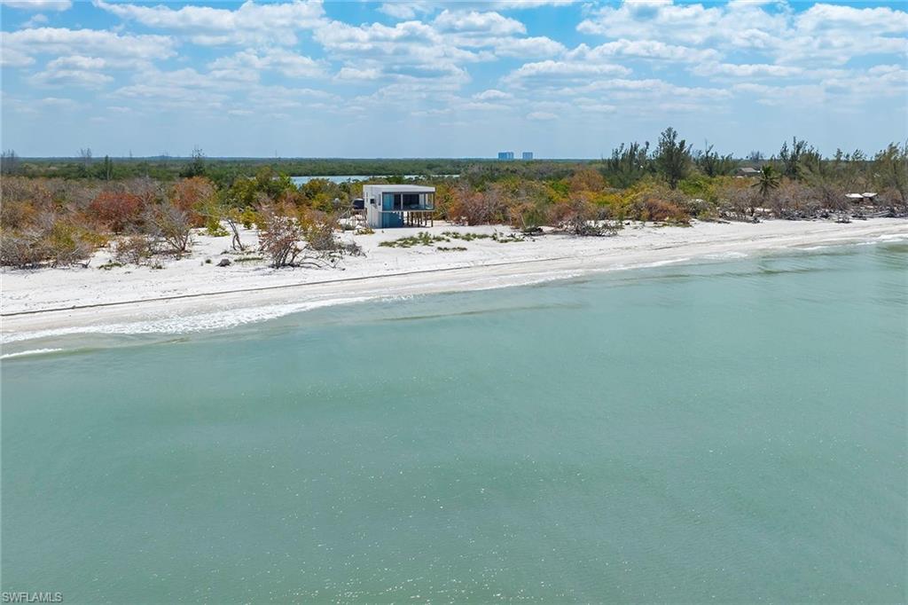 KEEWAYDIN ISLAND - Residential