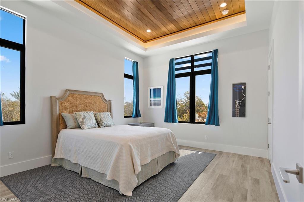 KEEWAYDIN ISLAND - Residential