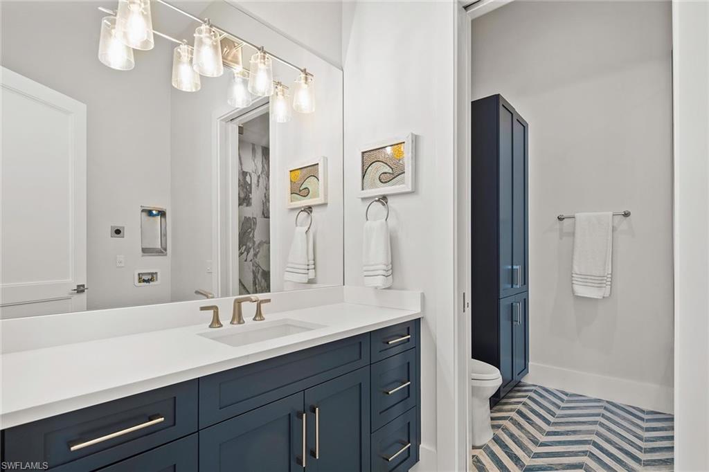 KEEWAYDIN ISLAND - Residential