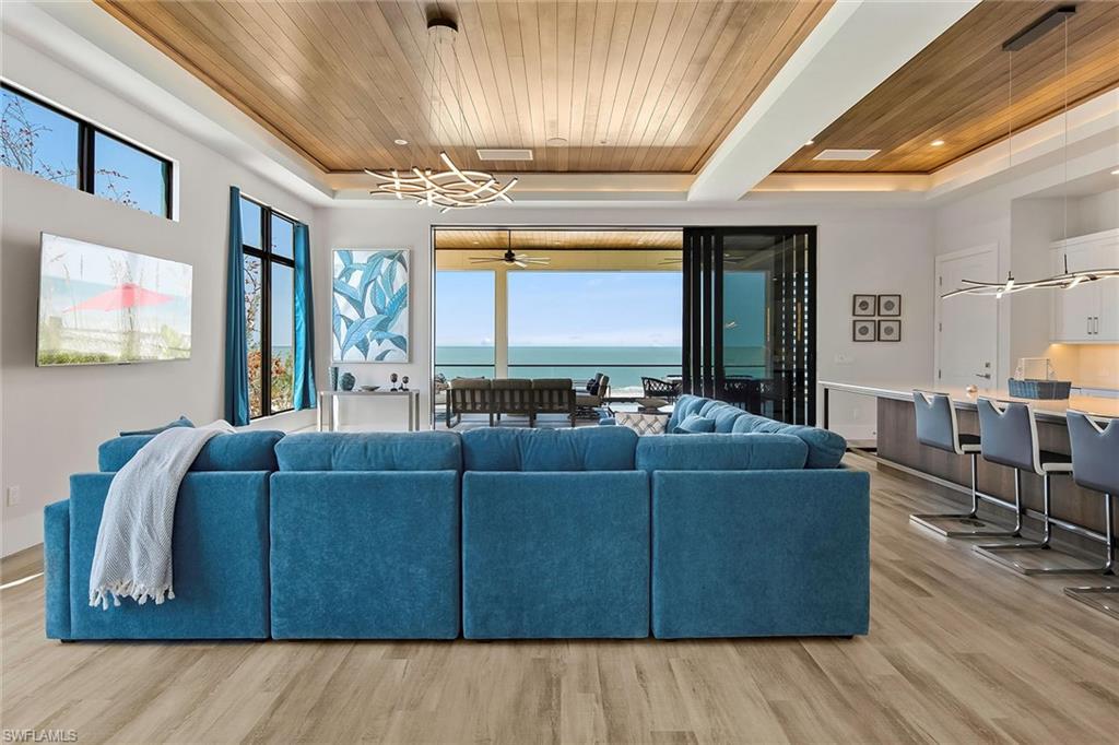 KEEWAYDIN ISLAND - Residential