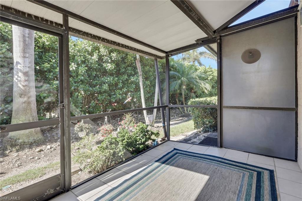 SAND DOLLAR VILLAS - Residential