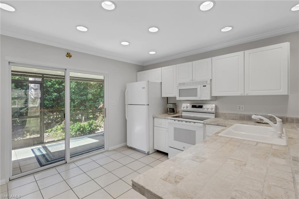 SAND DOLLAR VILLAS - Residential