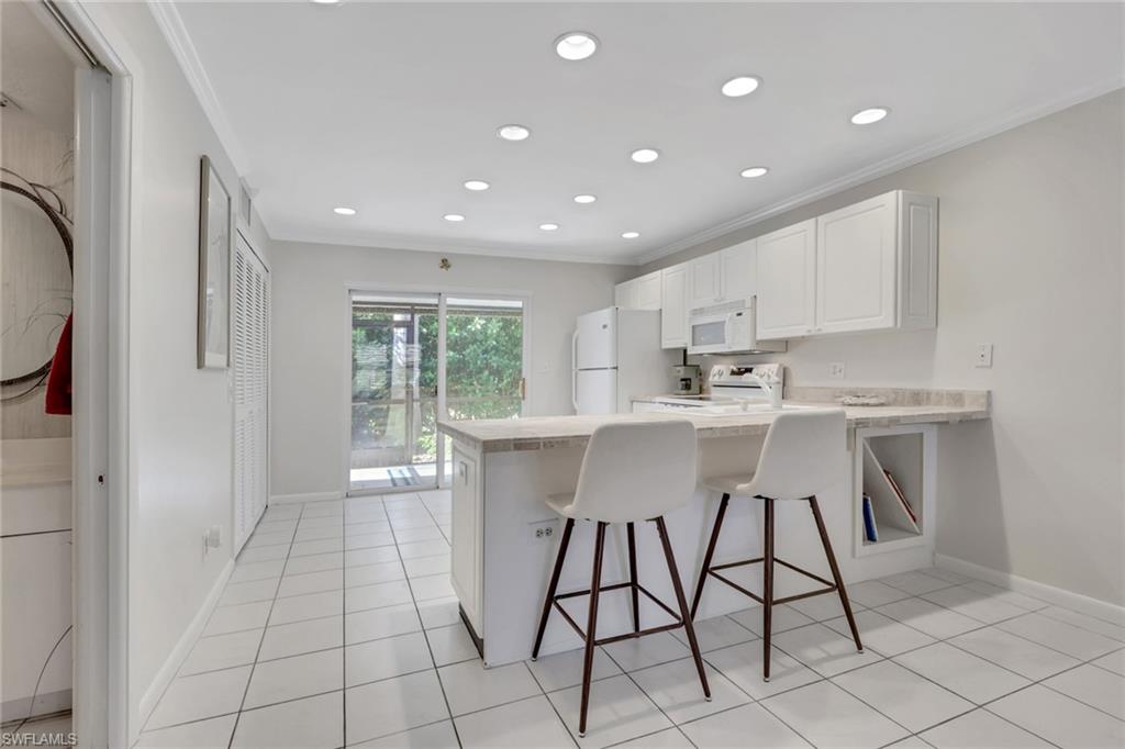 SAND DOLLAR VILLAS - Residential