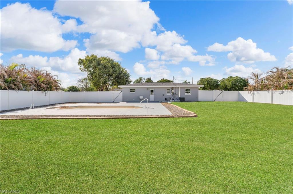 LEHIGH ACRES - Residential