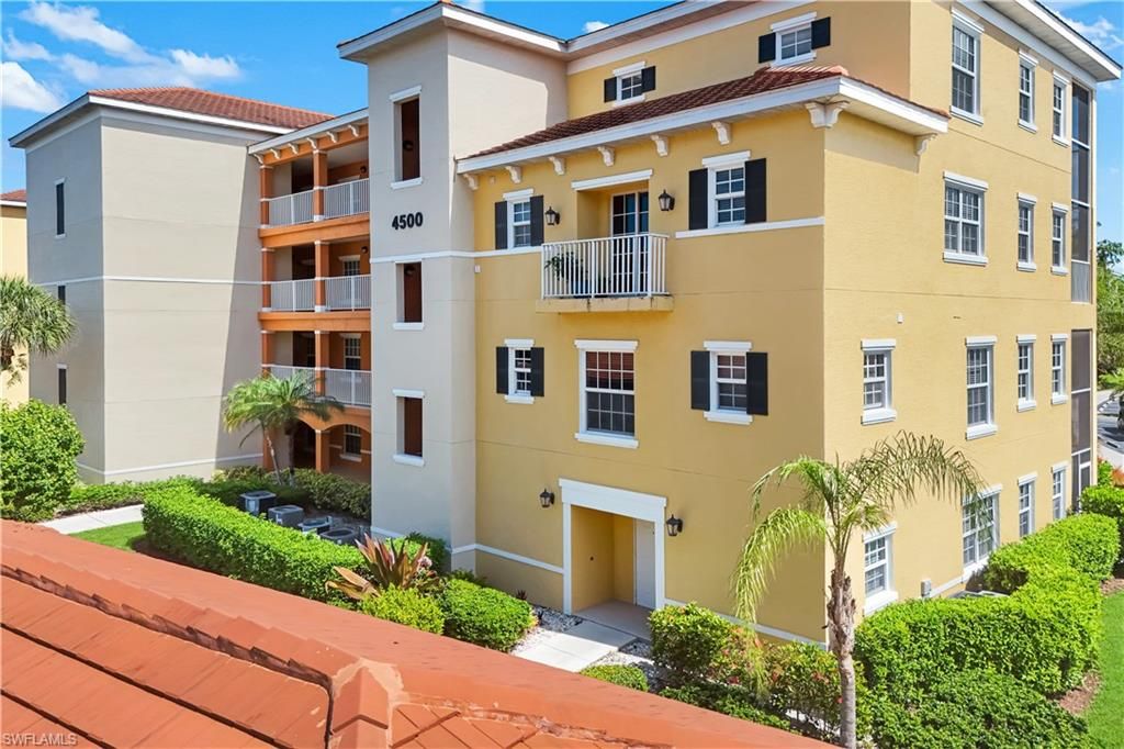 Photo of 4500 Botanical Place CIR #107, NAPLES, FL 34112 (MLS # 226020956)