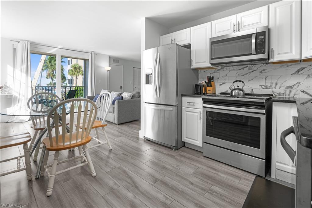 BEACH AND TENNIS CLUB - Residential