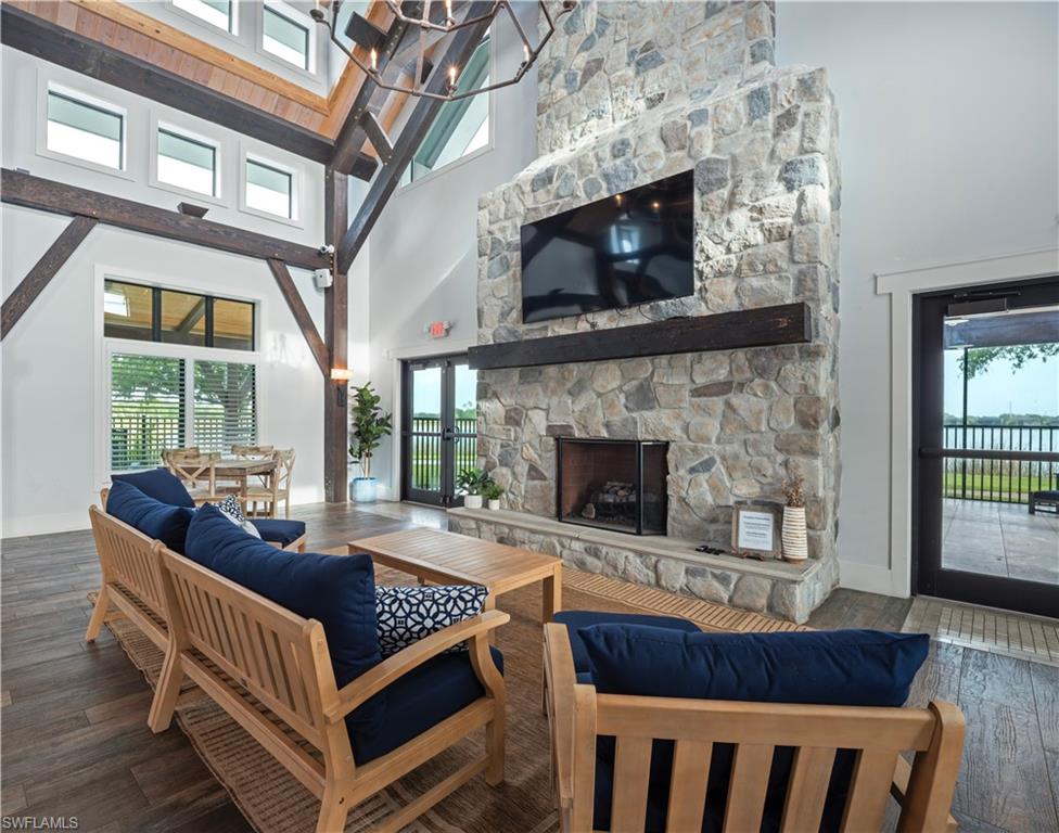 LAKE TIMBER - Residential