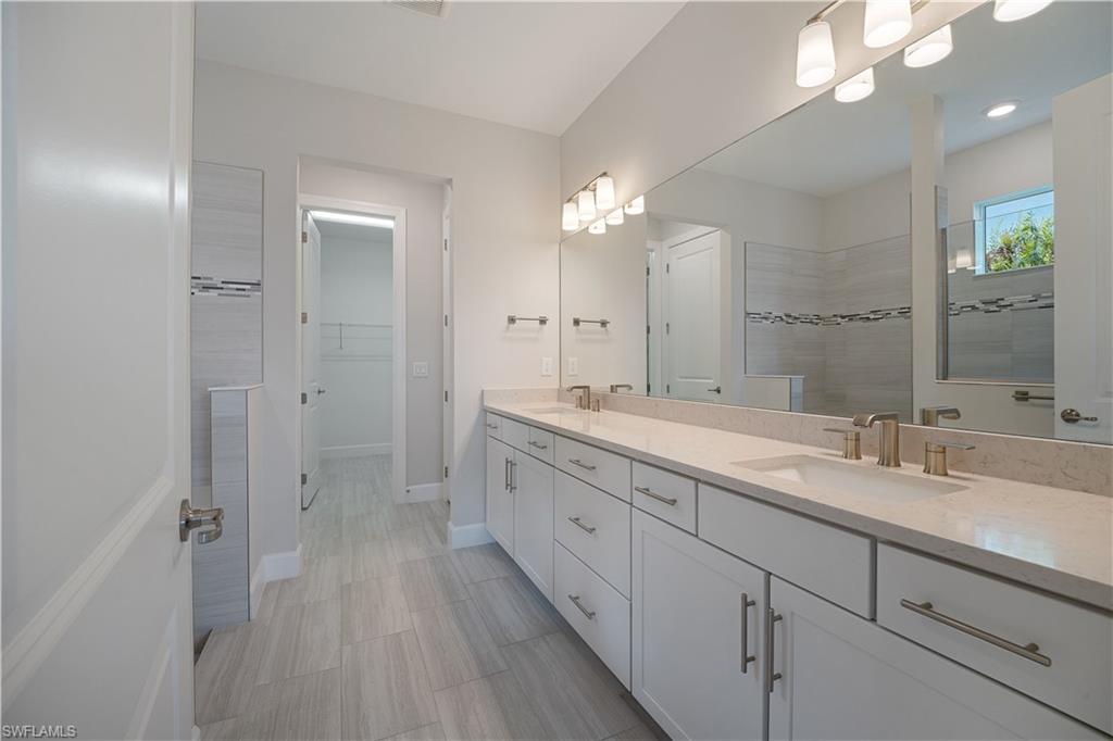 LAKE TIMBER - Residential