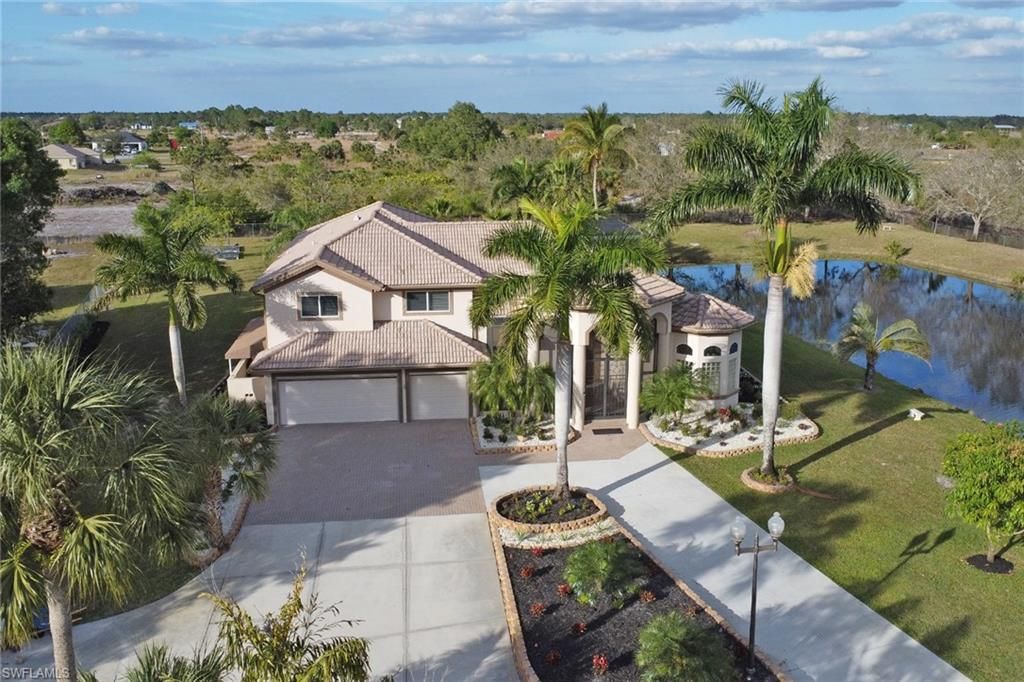 Photo of 3885 52nd AVE NE, NAPLES, FL 34120 (MLS # 226013573)