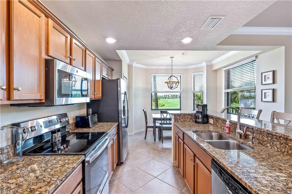 BONITA NATIONAL GOLF AND COUNTRY CLUB - Residential Lease