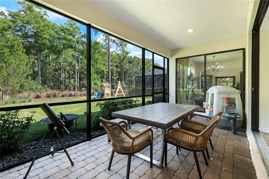 VENTANA POINTE - Residential