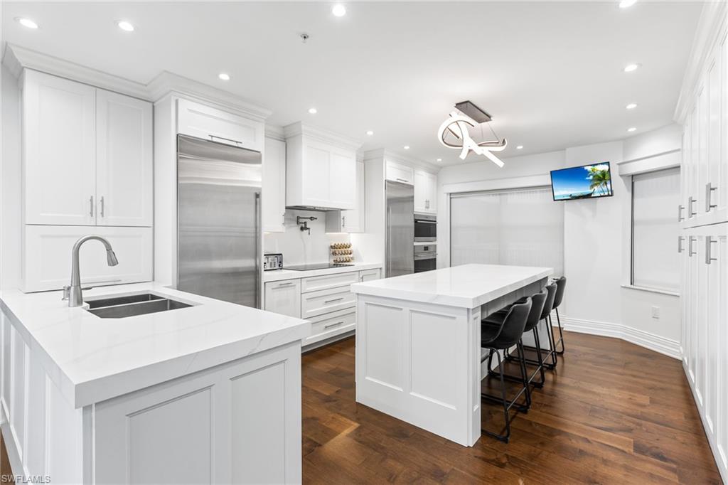 THE SHORES - Residential