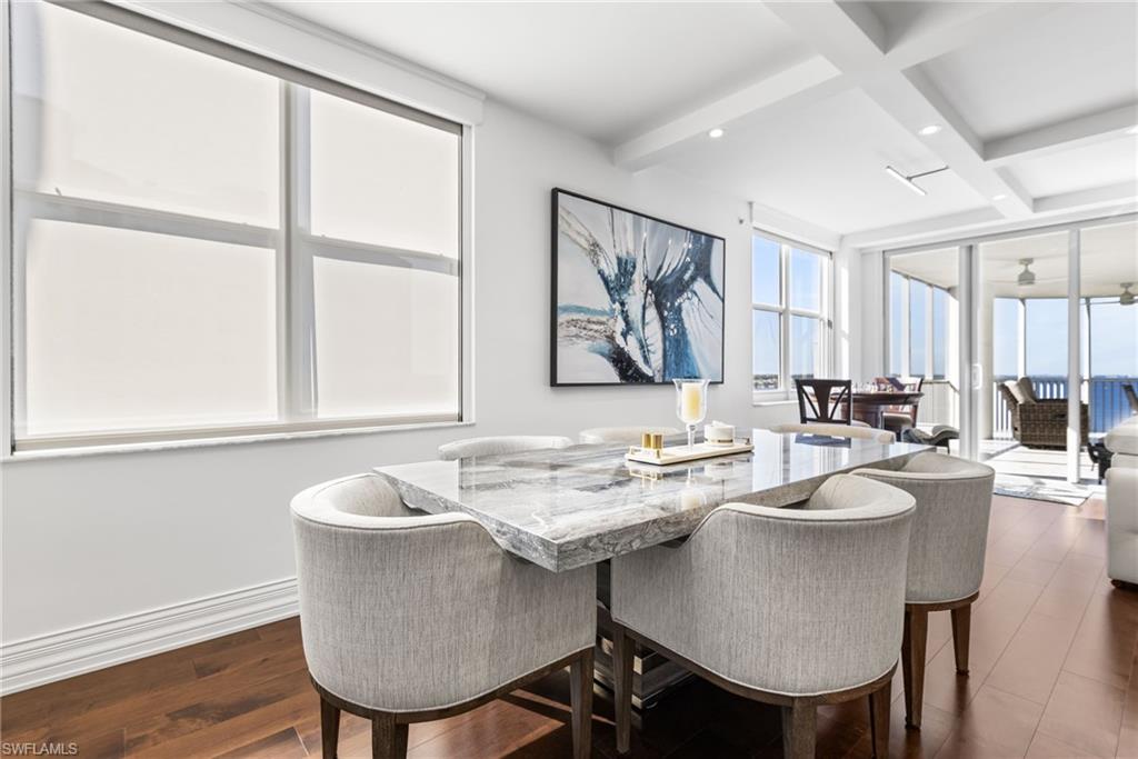 THE SHORES - Residential