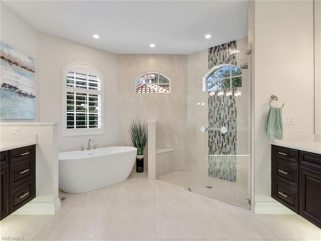 KENSINGTON GARDENS - Residential