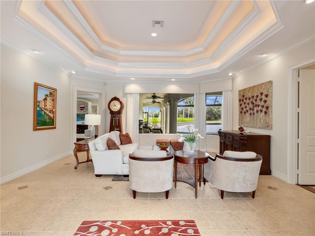 KENSINGTON GARDENS - Residential