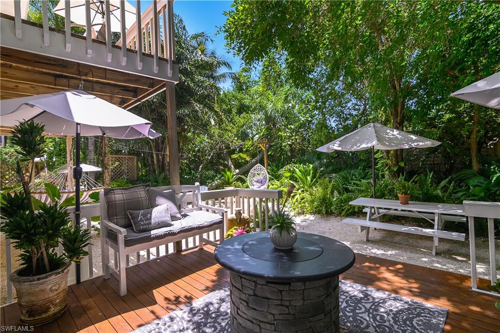 WEEKS REBECCA - Residential