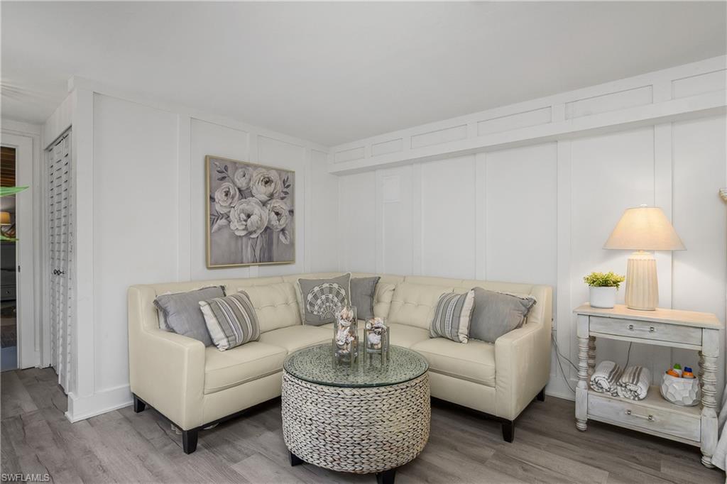 WEEKS REBECCA - Residential