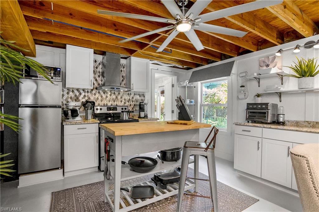 WEEKS REBECCA - Residential