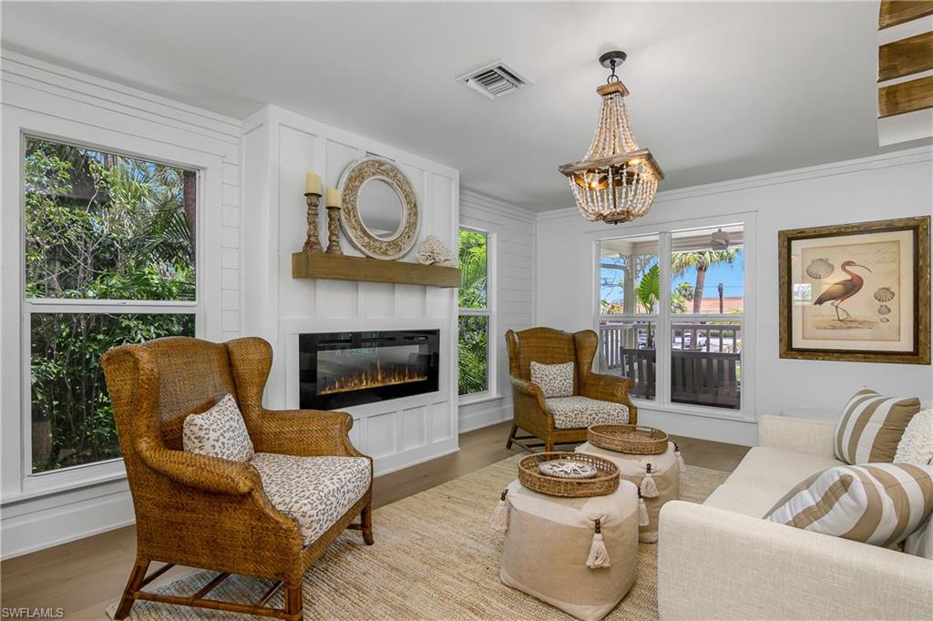 WEEKS REBECCA - Residential