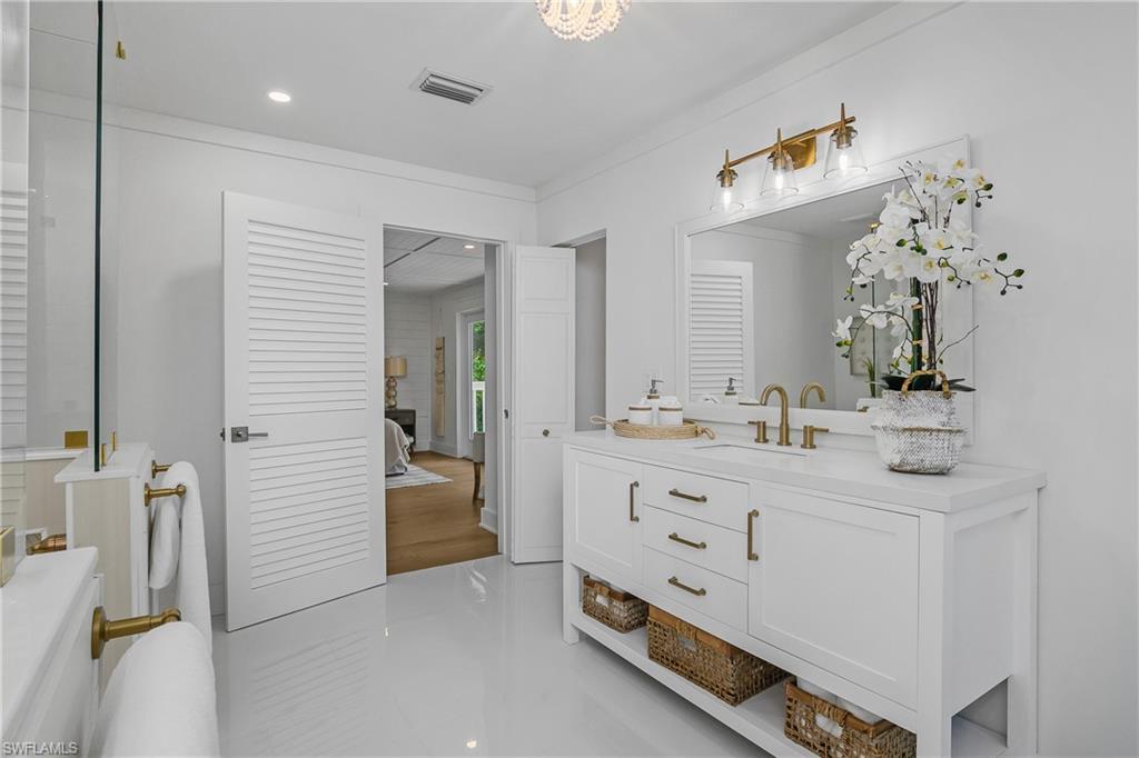 WEEKS REBECCA - Residential