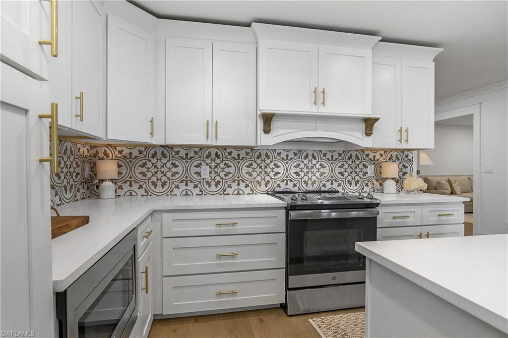 WEEKS REBECCA - Residential