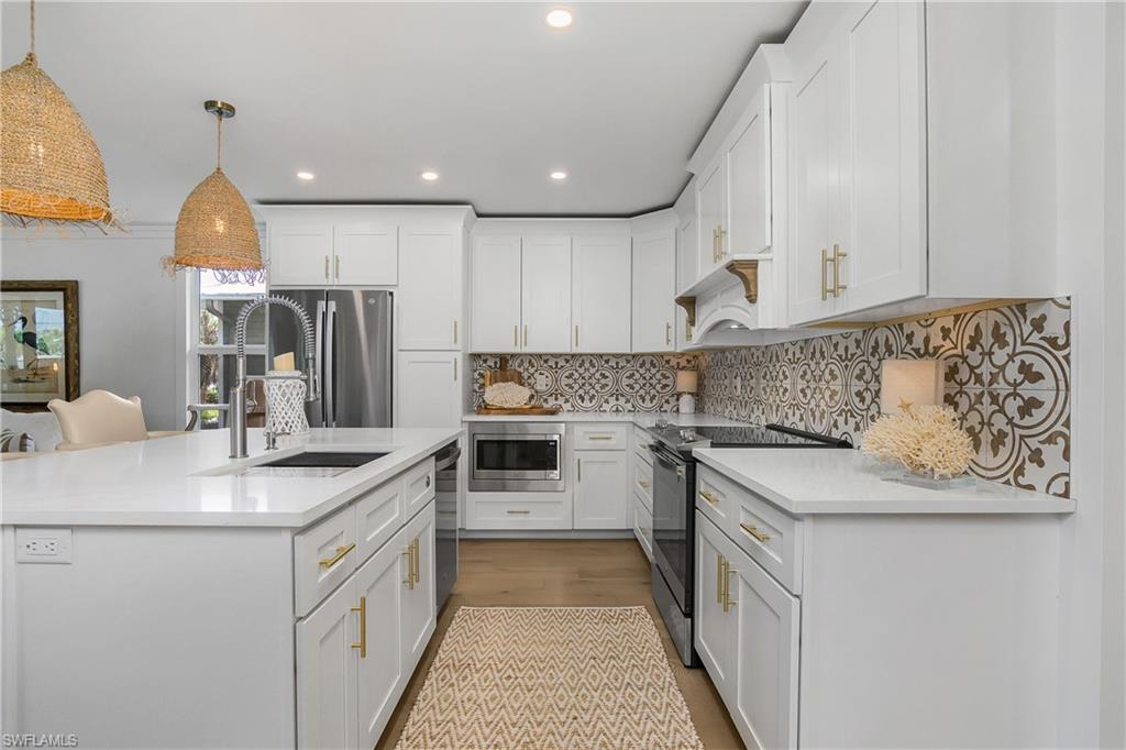 WEEKS REBECCA - Residential