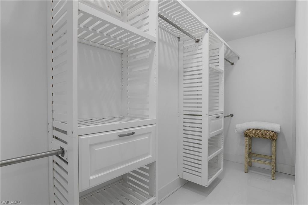 WEEKS REBECCA - Residential