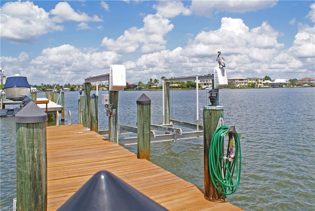 SUNSET BAY - Residential