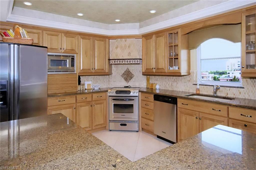 SUNSET BAY - Residential