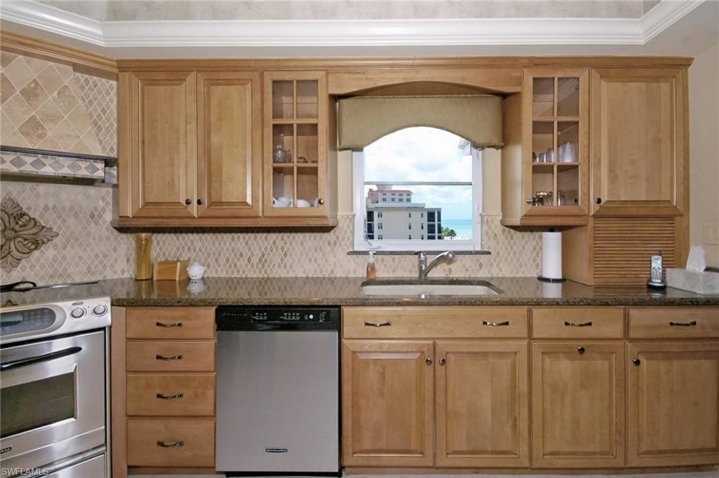 SUNSET BAY - Residential