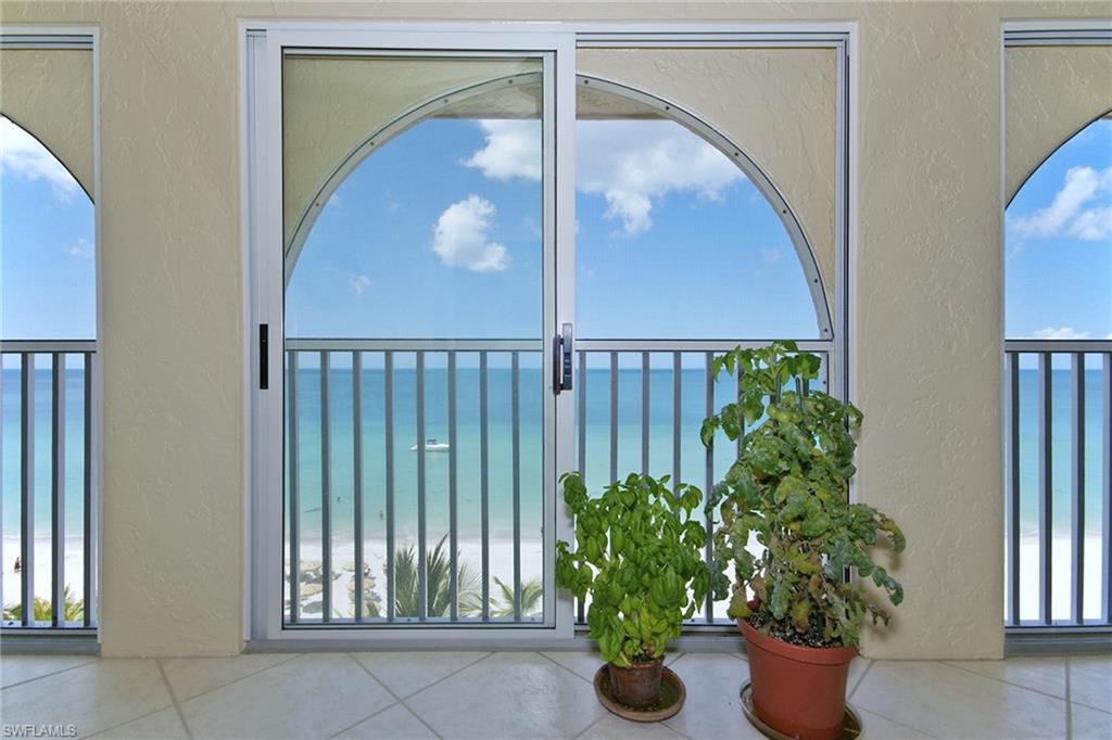 SUNSET BAY - Residential