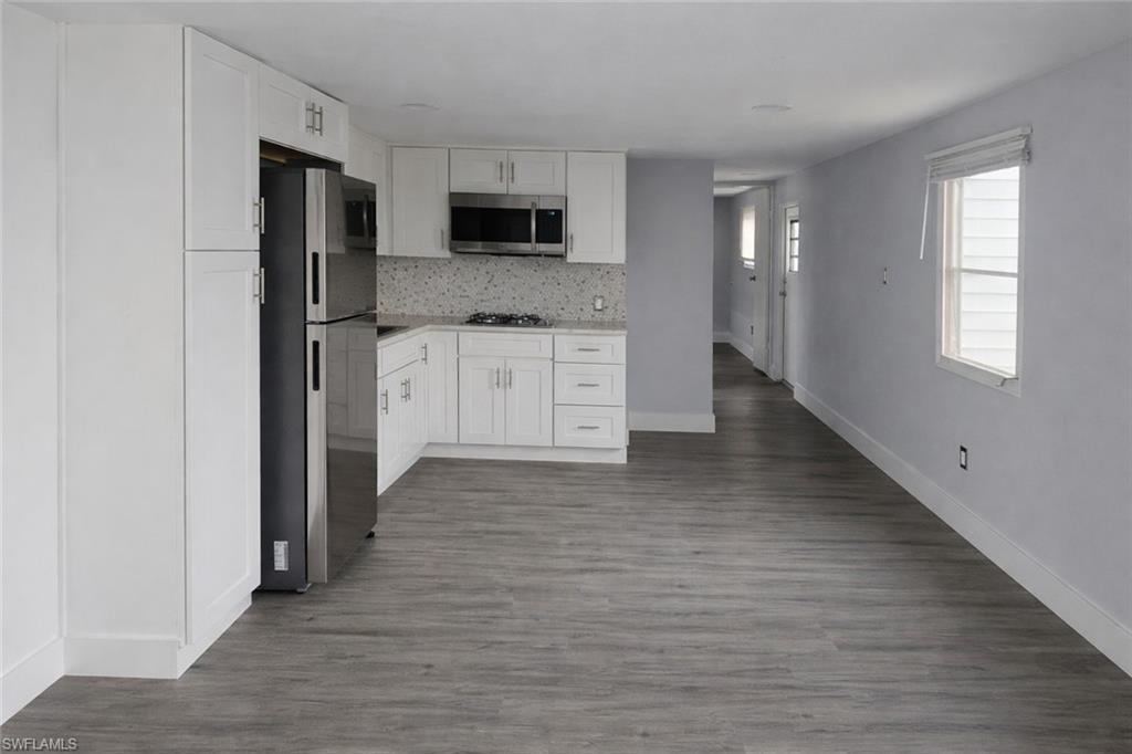 LAZY DAYS MOBILE VILLAGE - Residential