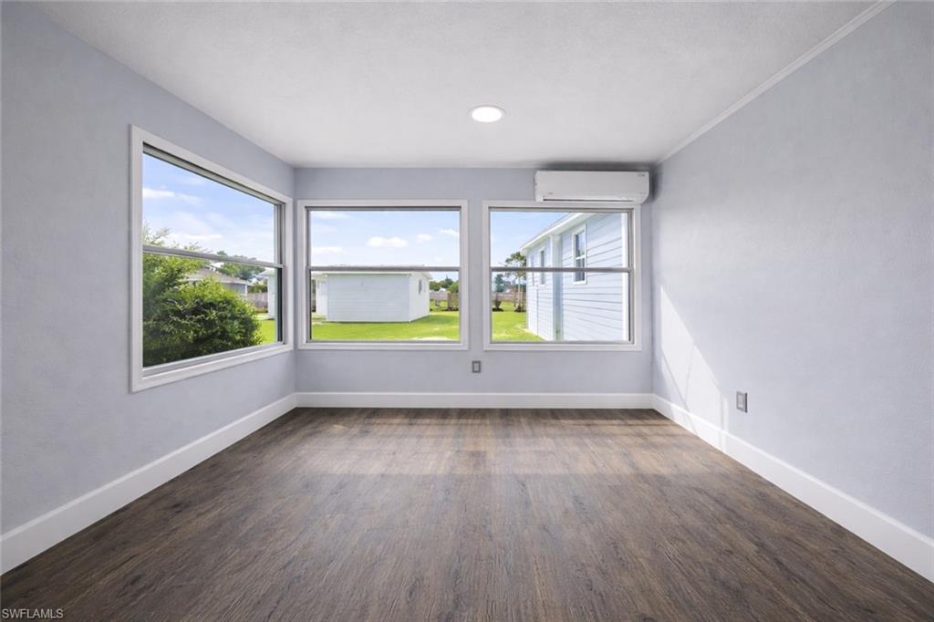 LAZY DAYS MOBILE VILLAGE - Residential