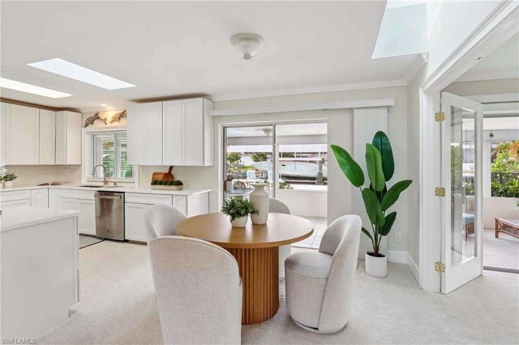 LITTLE HICKORY SHORES - Residential