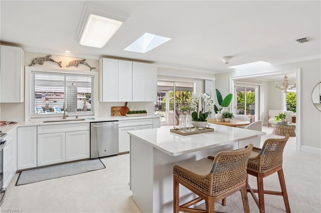 LITTLE HICKORY SHORES - Residential