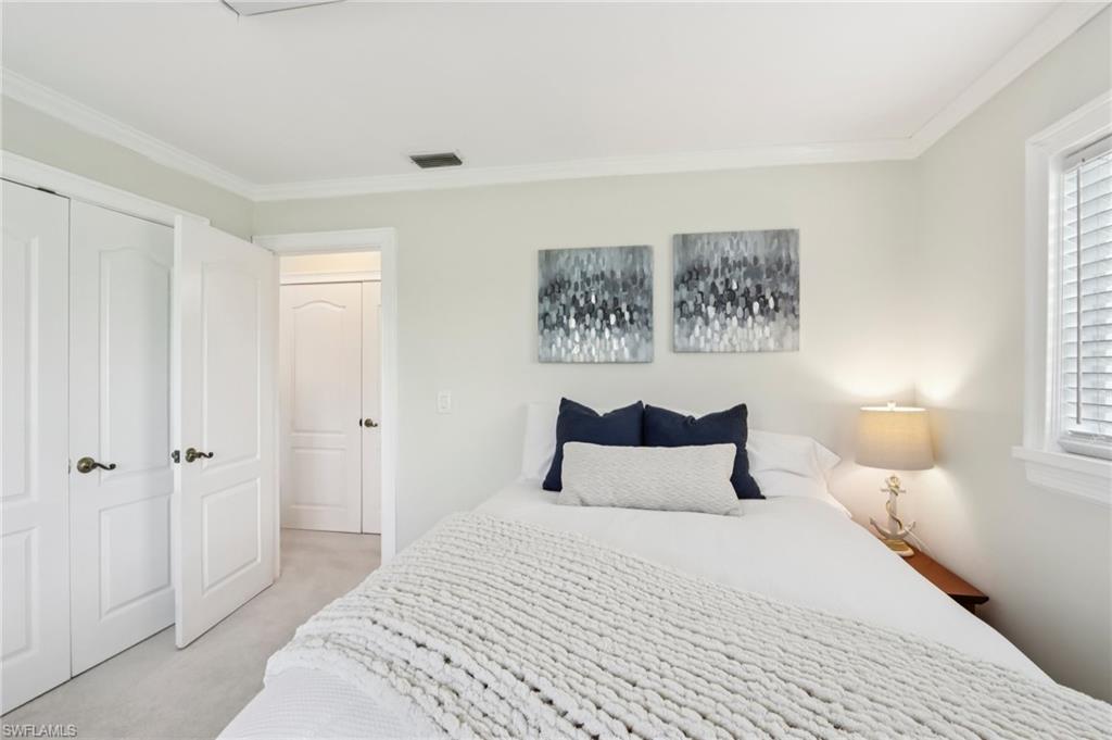 LITTLE HICKORY SHORES - Residential