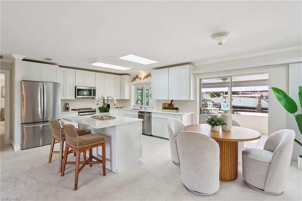 LITTLE HICKORY SHORES - Residential