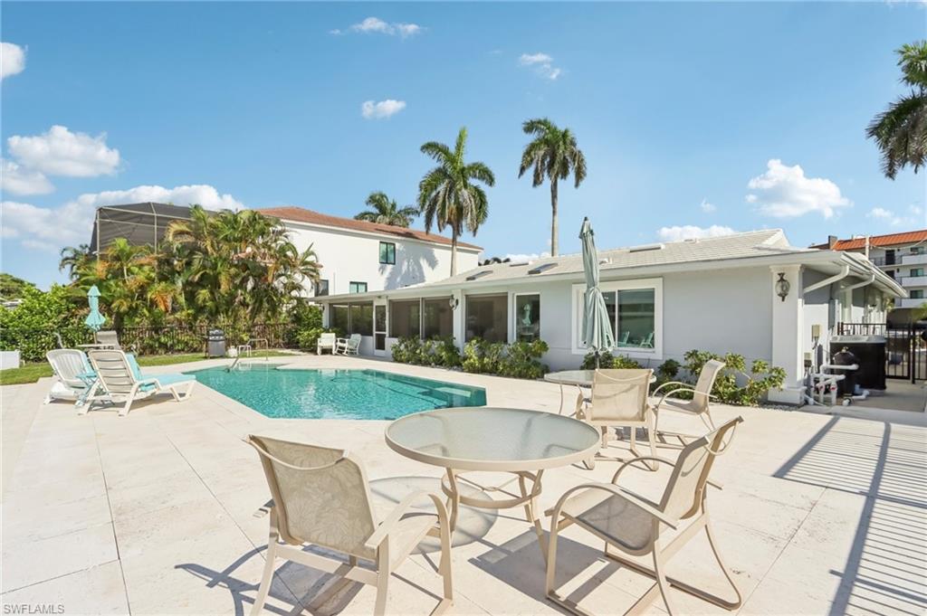 LITTLE HICKORY SHORES - Residential