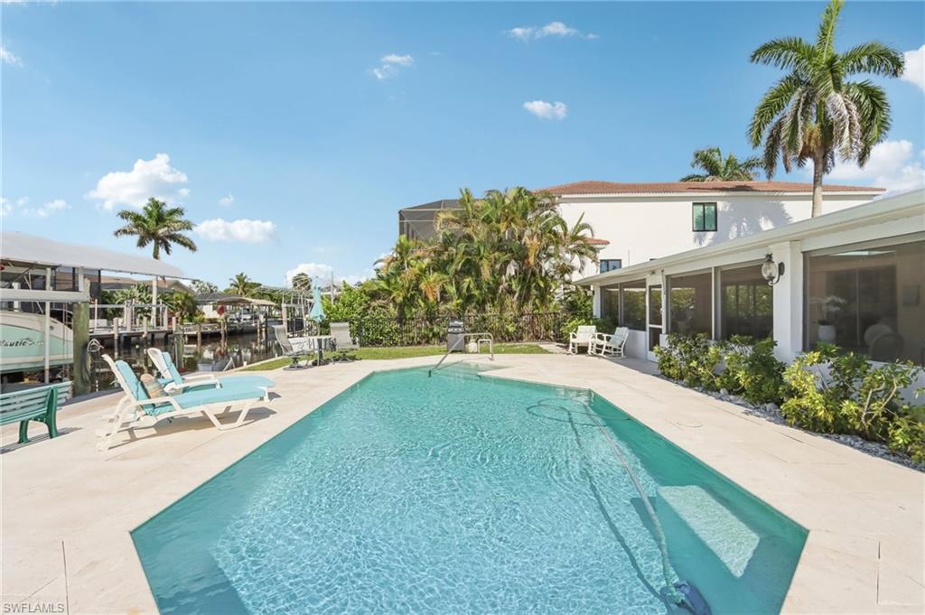 LITTLE HICKORY SHORES - Residential