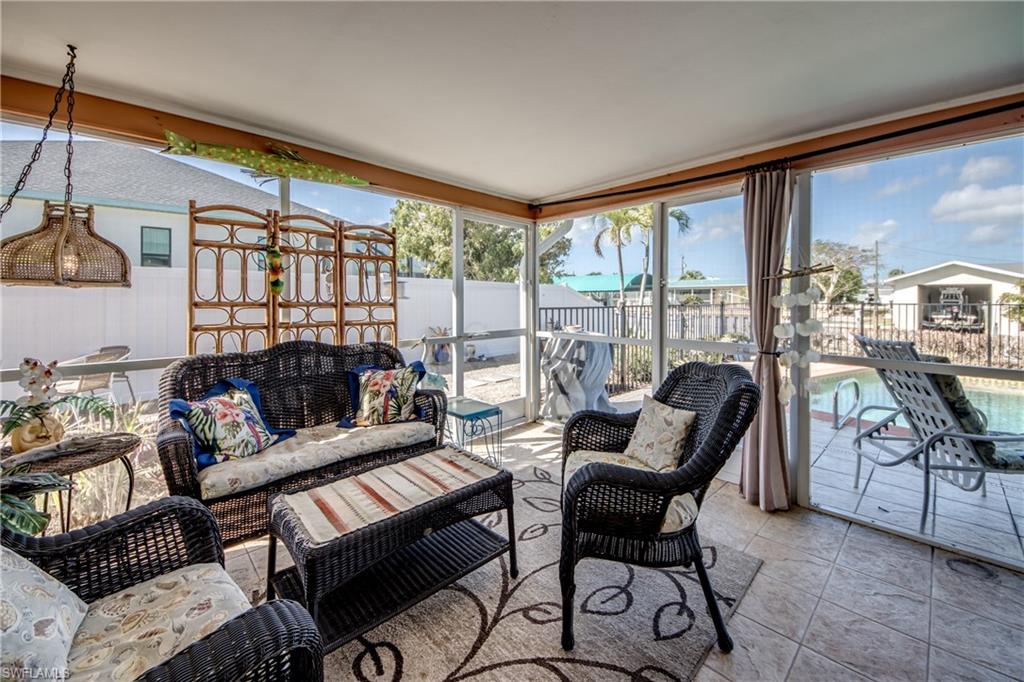 SANDY SHOALS - Residential