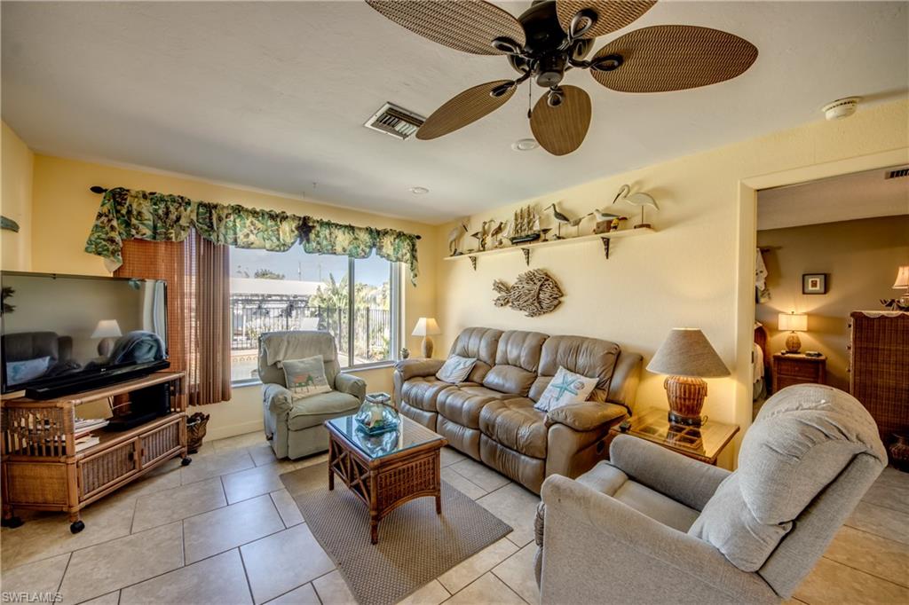 SANDY SHOALS - Residential