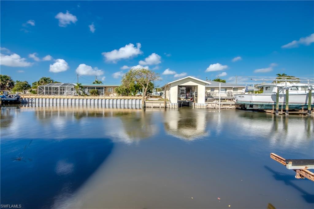 SANDY SHOALS - Residential