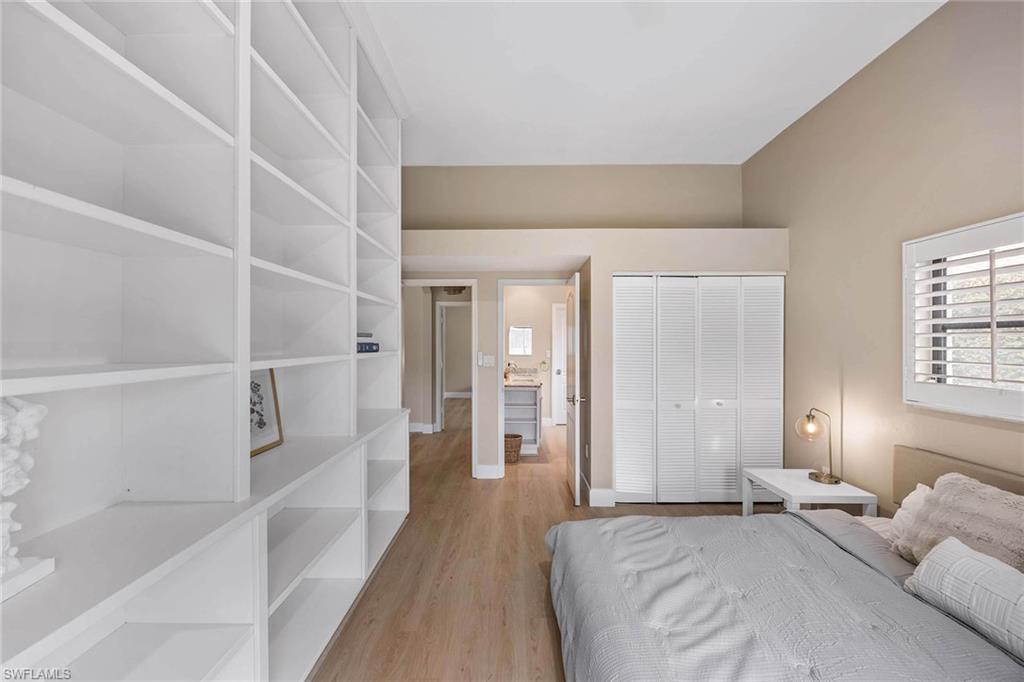 LONGSHORE LAKE - Residential