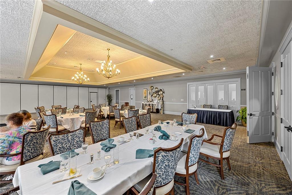 LONGSHORE LAKE - Residential