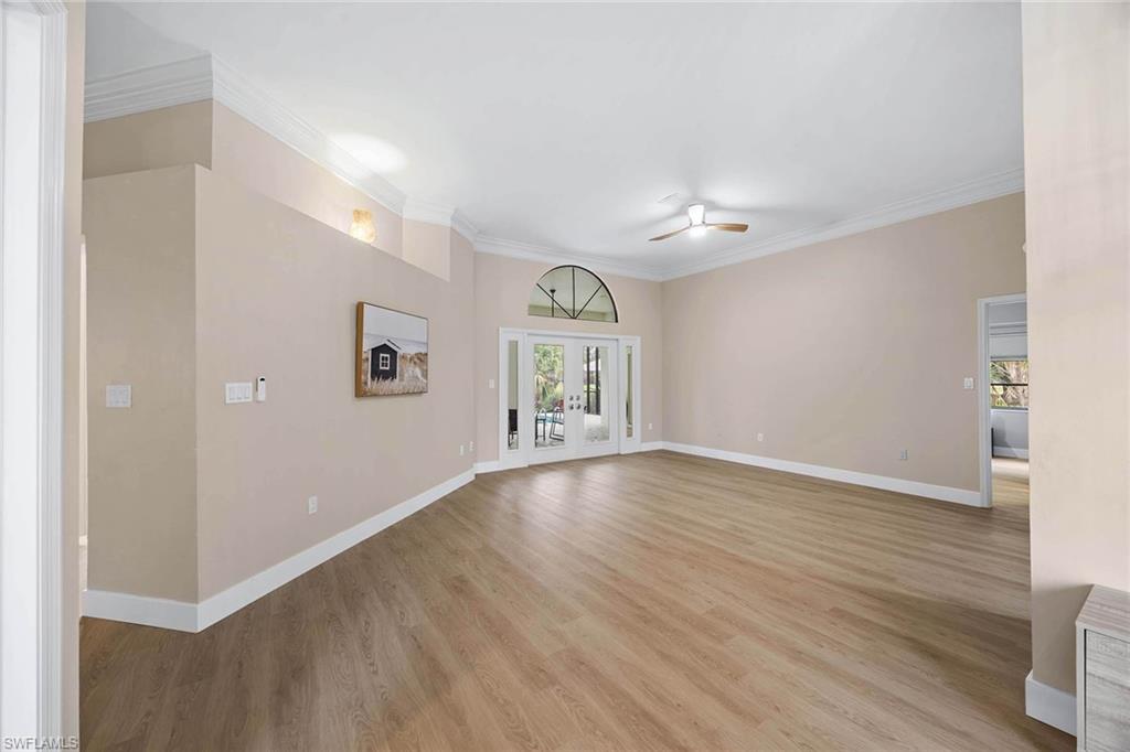 LONGSHORE LAKE - Residential