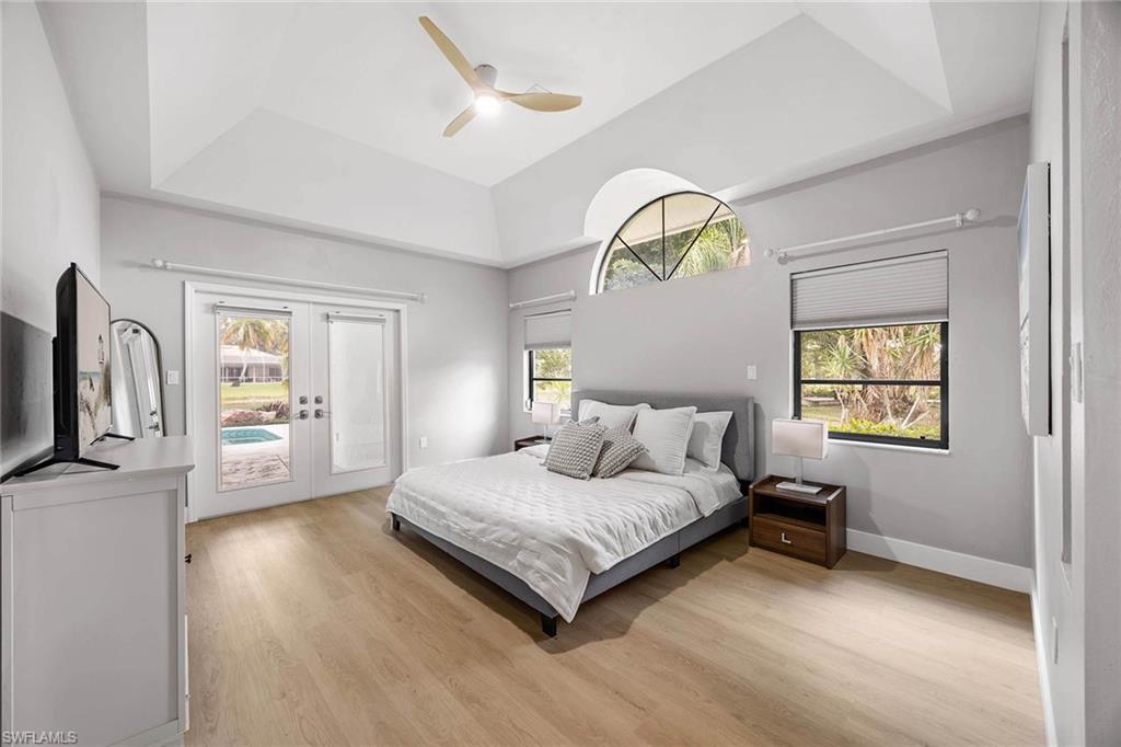 LONGSHORE LAKE - Residential