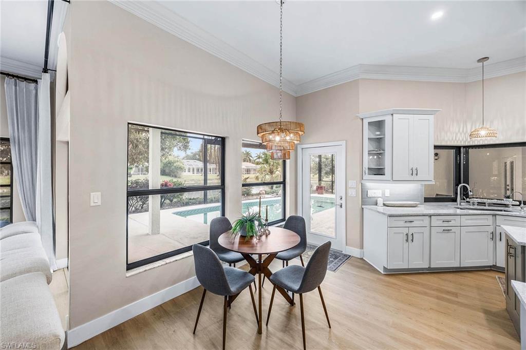 LONGSHORE LAKE - Residential