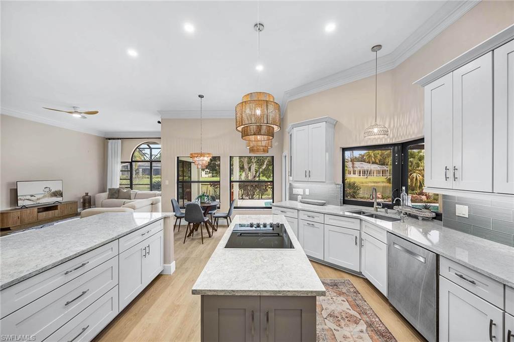 LONGSHORE LAKE - Residential