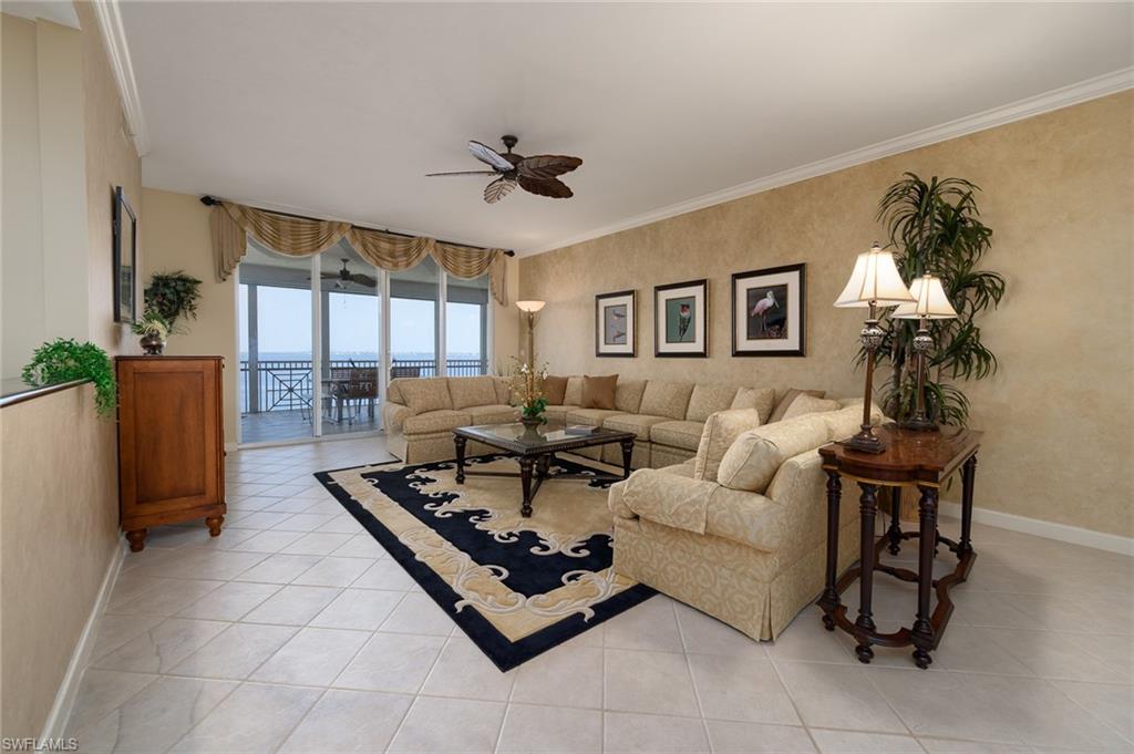 THE SHORES - Residential